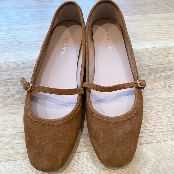 cole haan suede brown flats - Picture 2 of 3